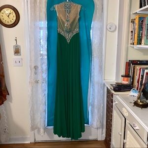 Tiffany Designs Evening / Prom Gown SZ 6 Worn Once Emerald Green Sheer Beaded EC